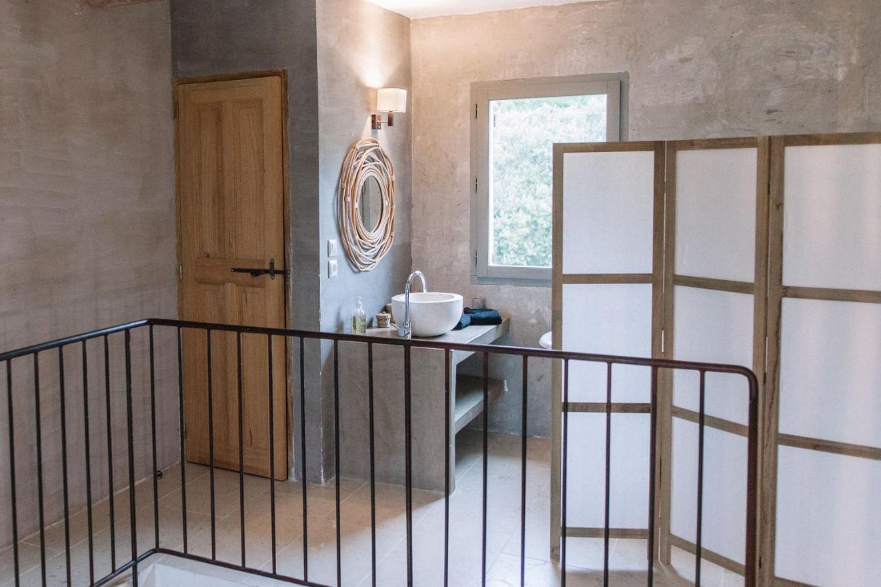 Le Mas De Cink Saint-Saturnin-les-Apt Luaran gambar
