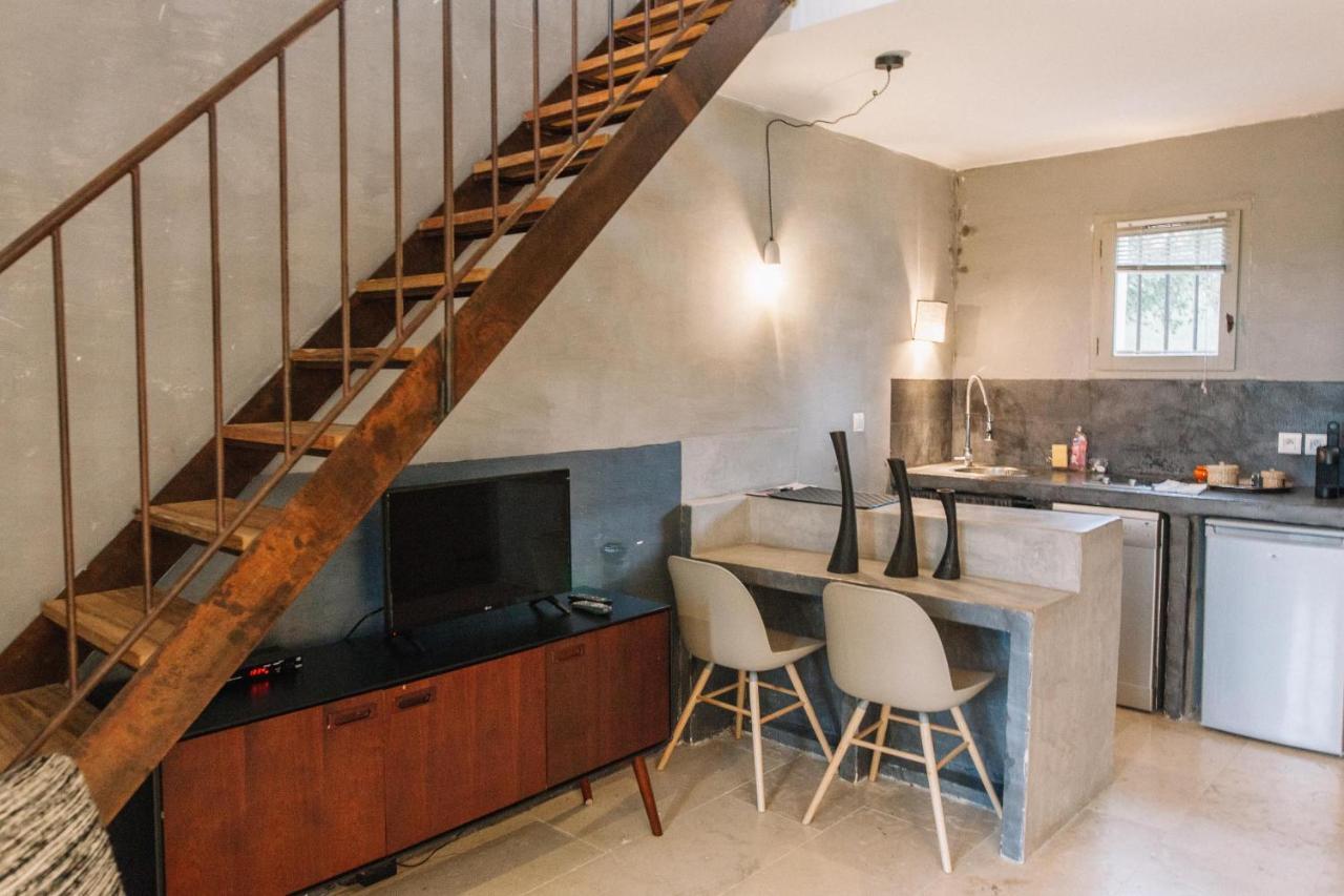 Le Mas De Cink Saint-Saturnin-les-Apt Luaran gambar