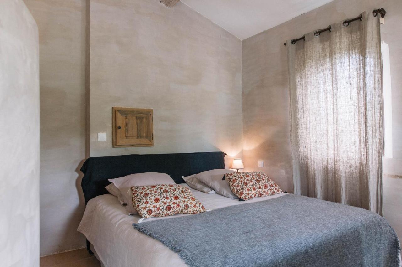 Le Mas De Cink Saint-Saturnin-les-Apt Luaran gambar